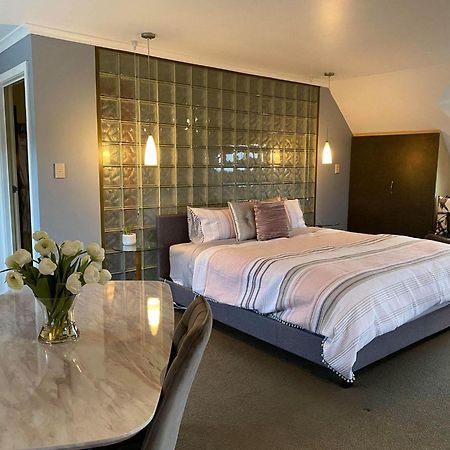 Gordon Gateway Motel สตรอน ภายนอก รูปภาพ